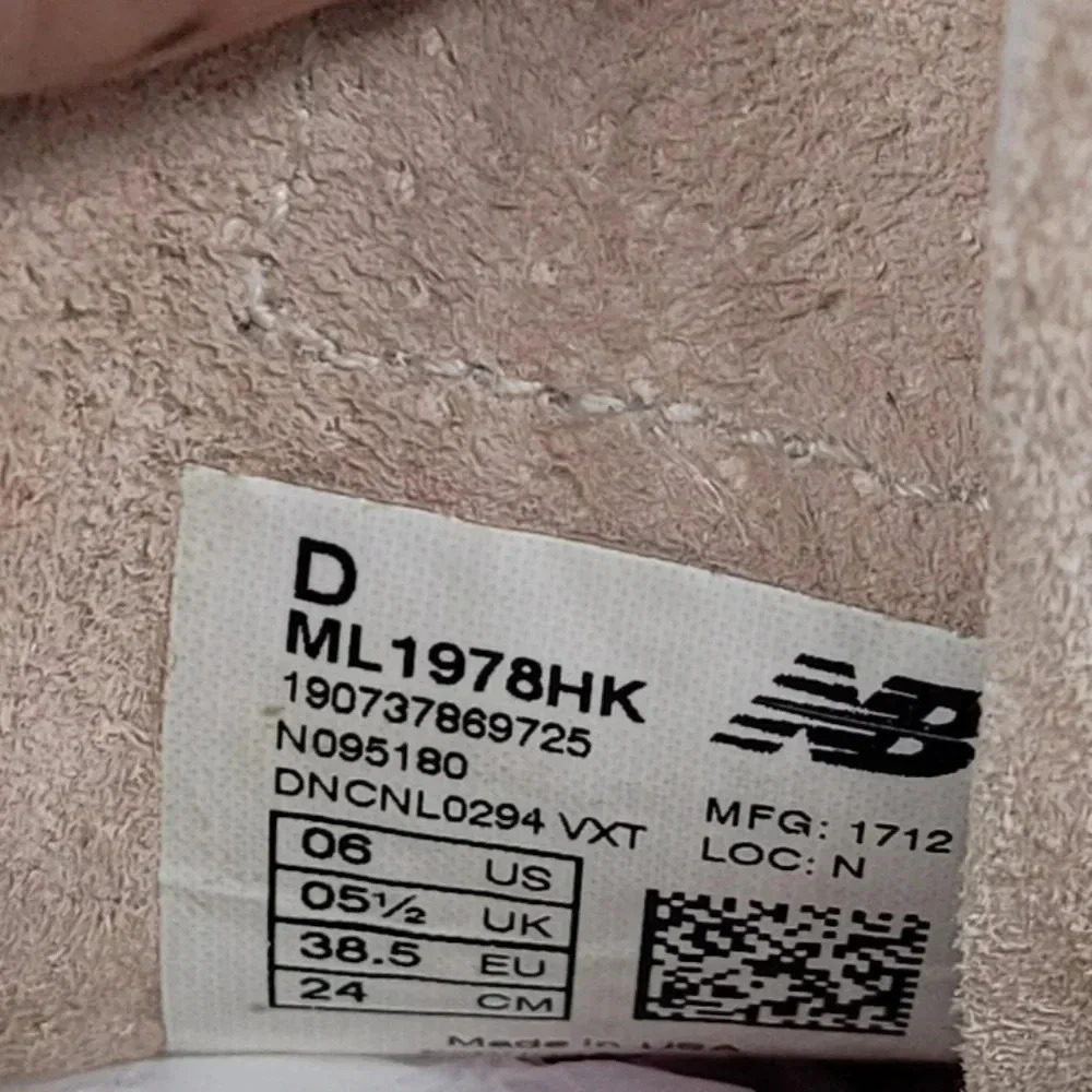 Limited Edition New Balance ML 1978HK Nubuck Suede Sneakers - Picture 14 of 15